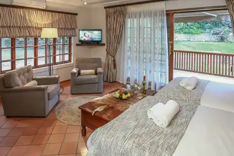 Woodlands Guest House - Twin Suite - Unit 4